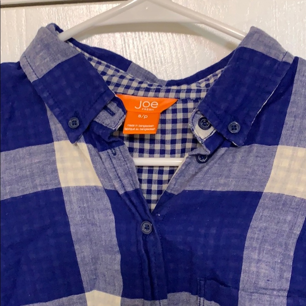 Button Up - Picture 3 of 5